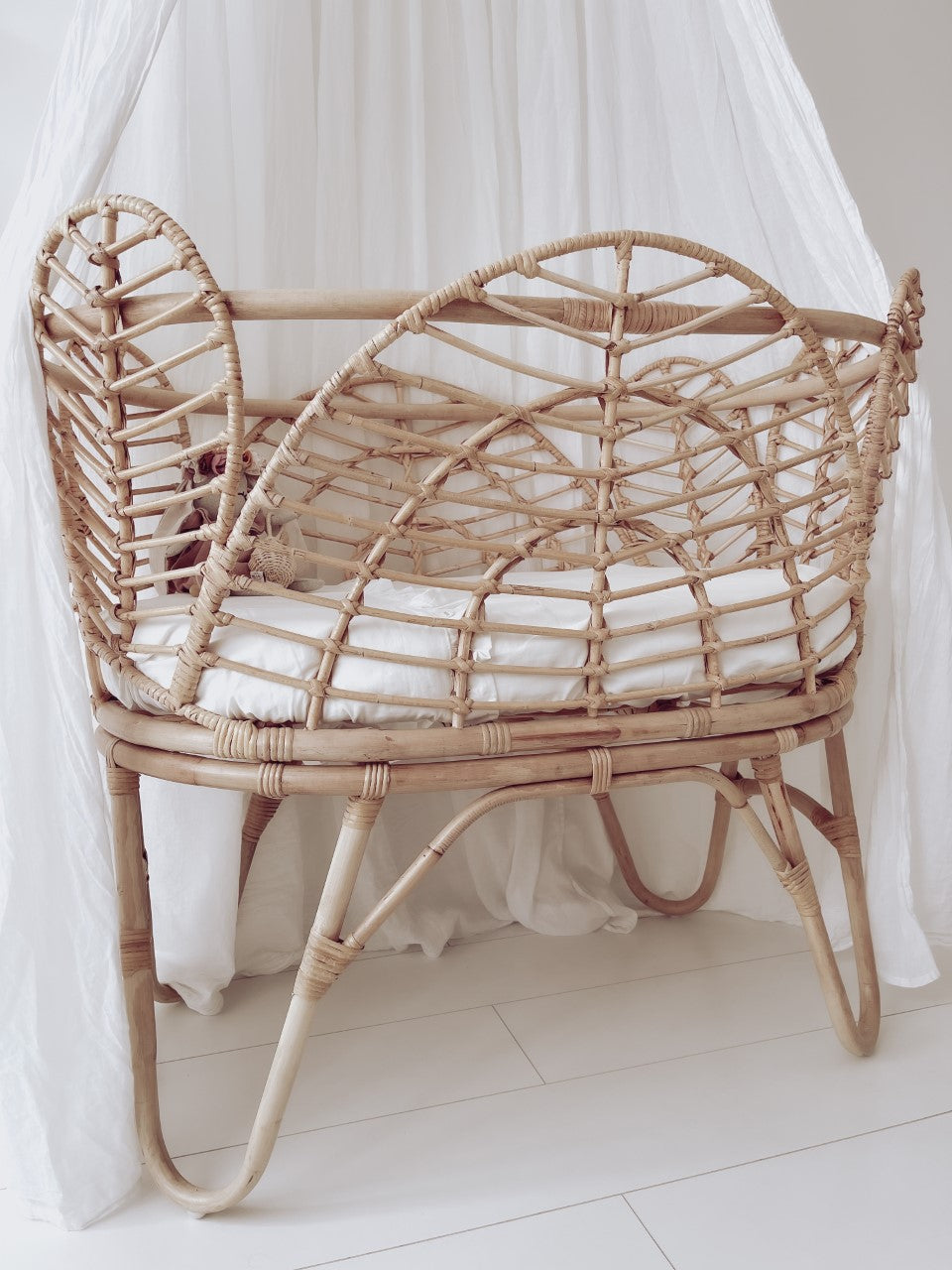 Rotan wieg ‘Rainbow Flower’